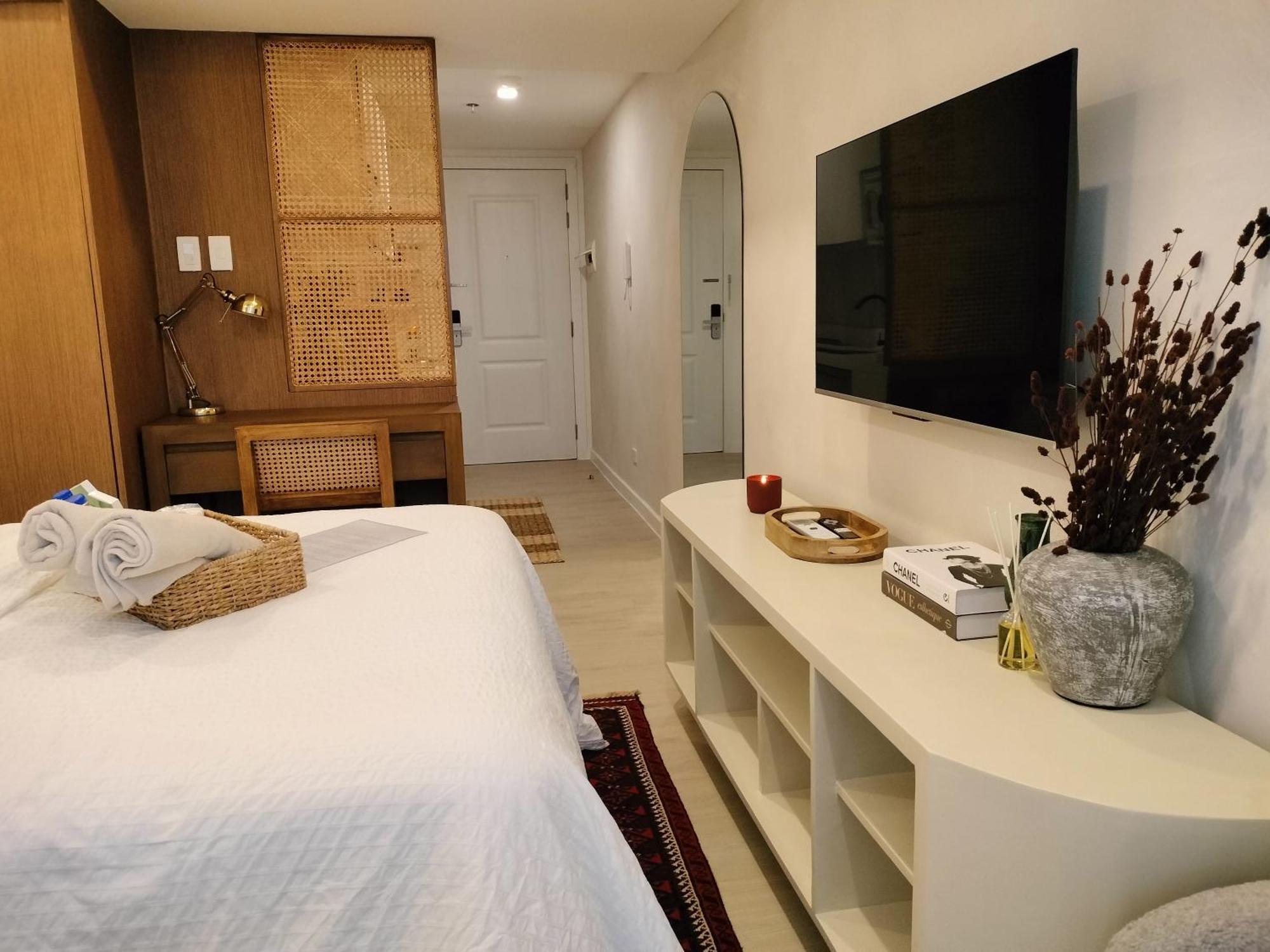 Aparthotel Azure North Studio Units Located In 17Th Floor And Above Pampanga Exterior foto